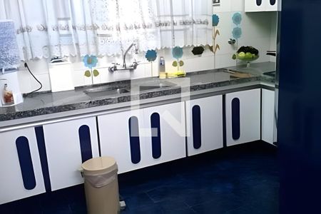 Casa à venda com 3 quartos, 260m² em Jardim Analia Franco, São Paulo