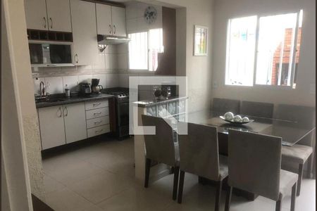 Casa à venda com 3 quartos, 110m² em Vila Graciosa, São Paulo