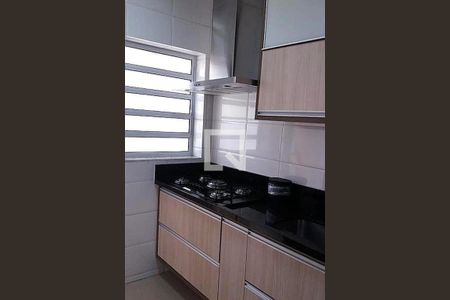 Casa à venda com 2 quartos, 85m² em Vila Heliopolis, São Paulo