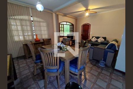 Casa à venda com 3 quartos, 210m² em Vila Heliopolis, São Paulo