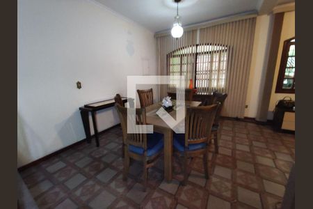 Casa à venda com 3 quartos, 210m² em Vila Heliopolis, São Paulo