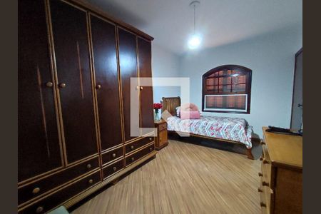 Casa à venda com 3 quartos, 210m² em Vila Heliopolis, São Paulo