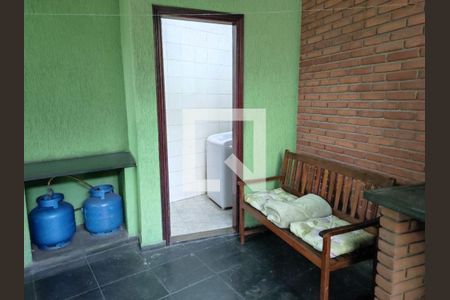 Casa à venda com 3 quartos, 210m² em Vila Heliopolis, São Paulo