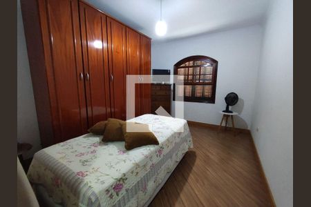 Casa à venda com 3 quartos, 210m² em Vila Heliopolis, São Paulo