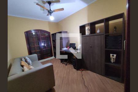 Casa à venda com 3 quartos, 210m² em Vila Heliopolis, São Paulo