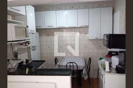 Casa à venda com 3 quartos, 83m² em Vila Carrão, São Paulo