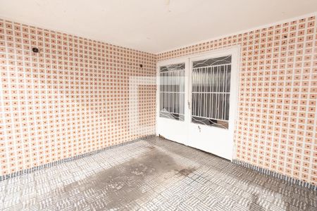 Quintal /Garagem de casa à venda com 3 quartos, 250m² em Jardim Guanca, São Paulo