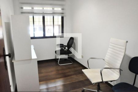 Escritório de casa à venda com 4 quartos, 203m² em Parque Sao Domingos, São Paulo