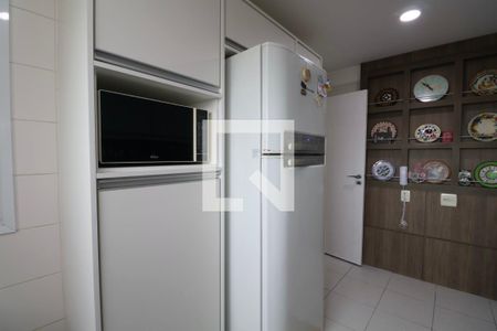 Cozinha de apartamento para alugar com 3 quartos, 159m² em Parque Enseada, Guarujá