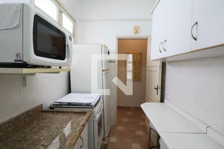 Cozinha de apartamento para alugar com 1 quarto, 60m² em Barra Funda, Guarujá