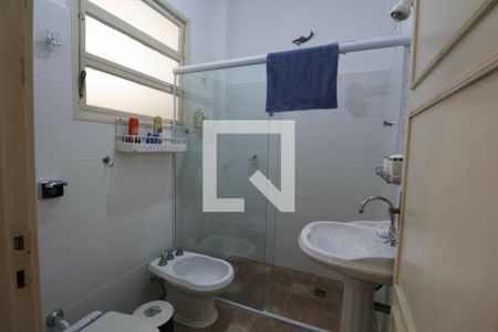 Banheiro de apartamento para alugar com 1 quarto, 60m² em Barra Funda, Guarujá