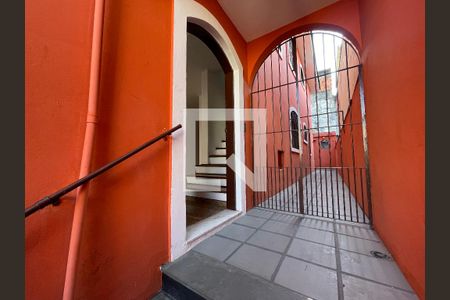 Entrada de casa à venda com 3 quartos, 150m² em Jardim Pinheiros, São Paulo