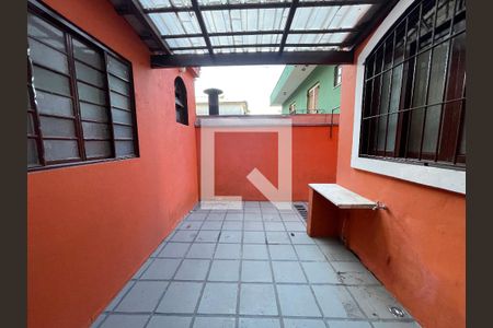Quintal de casa à venda com 3 quartos, 150m² em Jardim Pinheiros, São Paulo