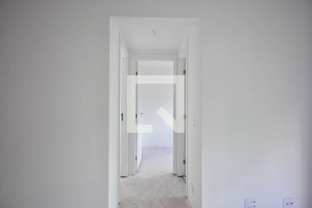 Corredor de apartamento à venda com 2 quartos, 48m² em Vila Suzana, São Paulo