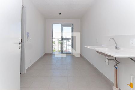 Sala/Cozinha de apartamento à venda com 1 quarto, 26m² em Parque Industrial Tomas Edson, São Paulo