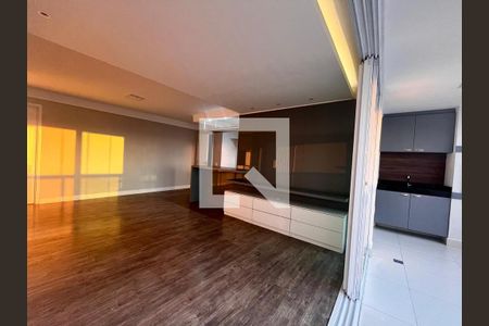 Sala de apartamento à venda com 3 quartos, 95m² em Vila Itapura, Campinas