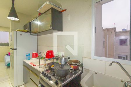 Cozinha de apartamento à venda com 2 quartos, 42m² em Mato Grande, Canoas