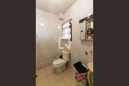 Banheiro da Suíte de casa à venda com 3 quartos, 150m² em Umuarama, Osasco
