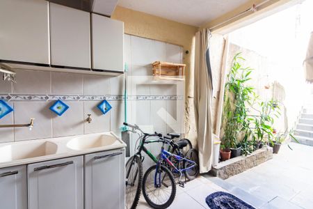 Área de Serviço de casa à venda com 3 quartos, 150m² em Umuarama, Osasco