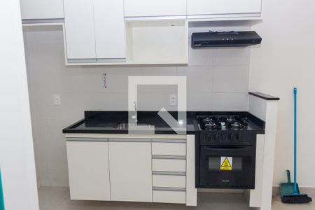 Cozinha e Área de Serviço de apartamento para alugar com 1 quarto, 27m² em Socorro, São Paulo