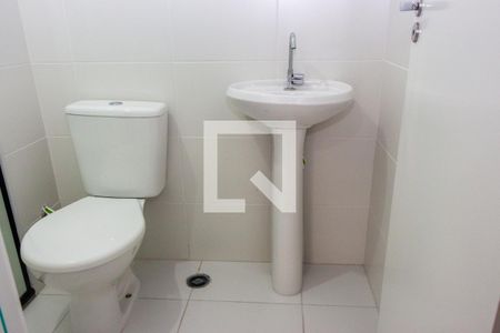 Banheiro de apartamento para alugar com 1 quarto, 27m² em Socorro, São Paulo