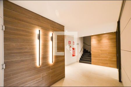 Hall de entrada de apartamento à venda com 1 quarto, 45m² em Santo Agostinho, Belo Horizonte