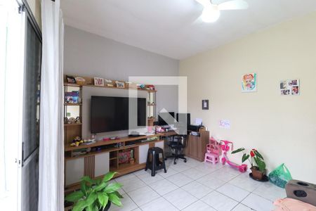 Sala 1 de casa à venda com 4 quartos, 240m² em Vila Leonor, São Paulo