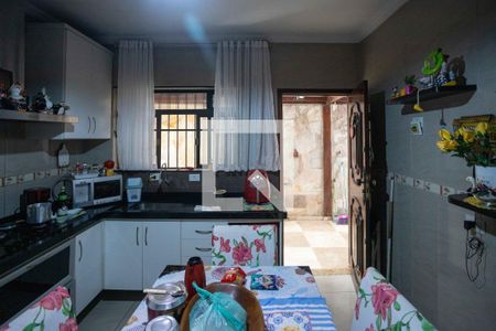 Cozinha de casa à venda com 4 quartos, 337m² em Casa Grande, Diadema