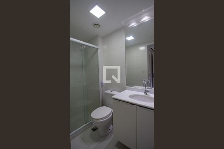 Banheiro da Suíte 1 de apartamento para alugar com 3 quartos, 90m² em Recreio dos Bandeirantes, Rio de Janeiro