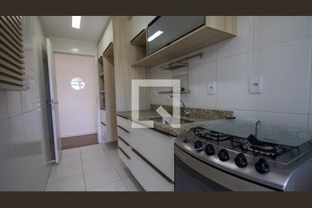 Cozinha e Área de Serviço de apartamento para alugar com 3 quartos, 90m² em Recreio dos Bandeirantes, Rio de Janeiro