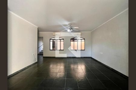 Sala  de casa à venda com 3 quartos, 355m² em Parque São Quirino, Campinas