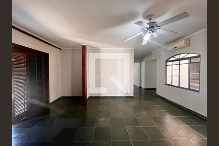 Sala  de casa à venda com 3 quartos, 355m² em Parque São Quirino, Campinas