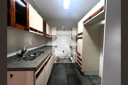 Cozinha de casa à venda com 3 quartos, 355m² em Parque São Quirino, Campinas