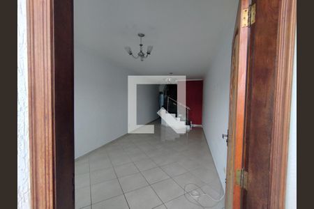 Sala Entrada de casa para alugar com 3 quartos, 110m² em Jardim Moncoes, Santo André