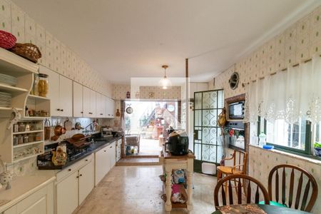 Cozinha de casa à venda com 4 quartos, 350m² em Água Branca, São Paulo
