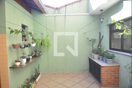 Quintal de casa à venda com 4 quartos, 191m² em Parque das Nações, Santo André
