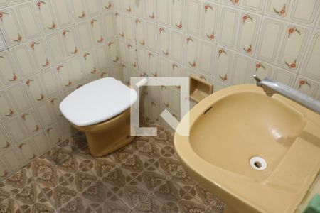 Banheiro de casa para alugar com 1 quarto, 70m² em Santa Maria, São Caetano do Sul