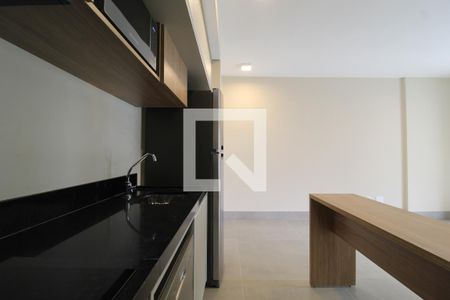 Cozinha de apartamento à venda com 1 quarto, 42m² em Indianópolis, São Paulo
