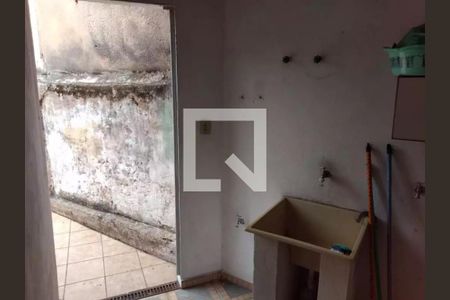 Foto 04 de casa à venda com 4 quartos, 95m² em Parque da Vila Prudente, São Paulo