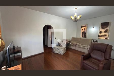 Casa à venda com 3 quartos, 250m² em Renascença, Belo Horizonte