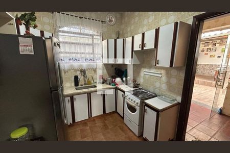Casa à venda com 3 quartos, 250m² em Renascença, Belo Horizonte