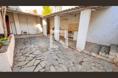 Área Externa de casa à venda com 5 quartos, 380m² em Colégio Batista, Belo Horizonte