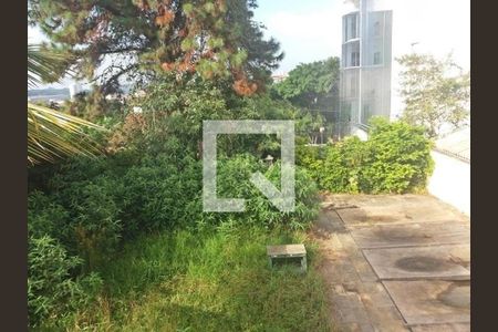 Casa à venda com 3 quartos, 341m² em Vila Monte Alegre, São Paulo