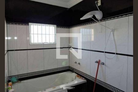 Casa à venda com 3 quartos, 350m² em Vila Brandina, Campinas