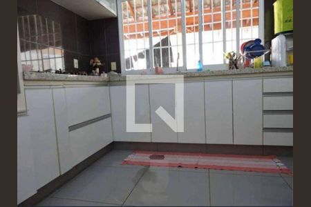 Casa à venda com 3 quartos, 350m² em Vila Brandina, Campinas