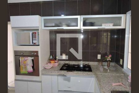Casa à venda com 3 quartos, 350m² em Vila Brandina, Campinas