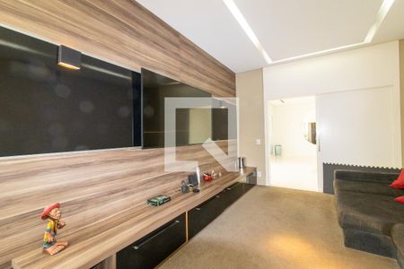 Sala de TV de casa de condomínio à venda com 5 quartos, 536m² em Loteamento Alphaville Campinas, Campinas