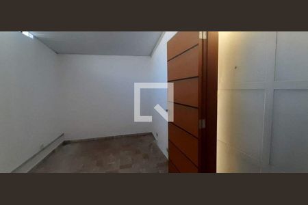 Casa à venda com 3 quartos, 209m² em Jardim Eulina, Campinas