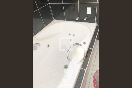 Casa à venda com 3 quartos, 276m² em Jardim Ipaussurama, Campinas