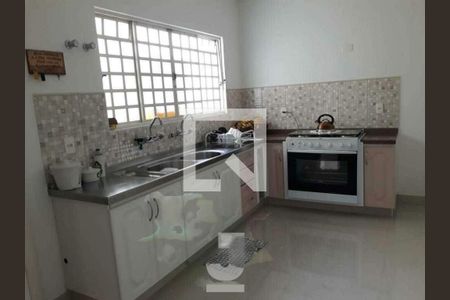 Casa à venda com 3 quartos, 231m² em Parque Beatriz, Campinas